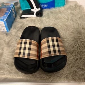 Burberry Black and Beige Check Slides